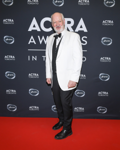 <b>Colin Mochrie</b>